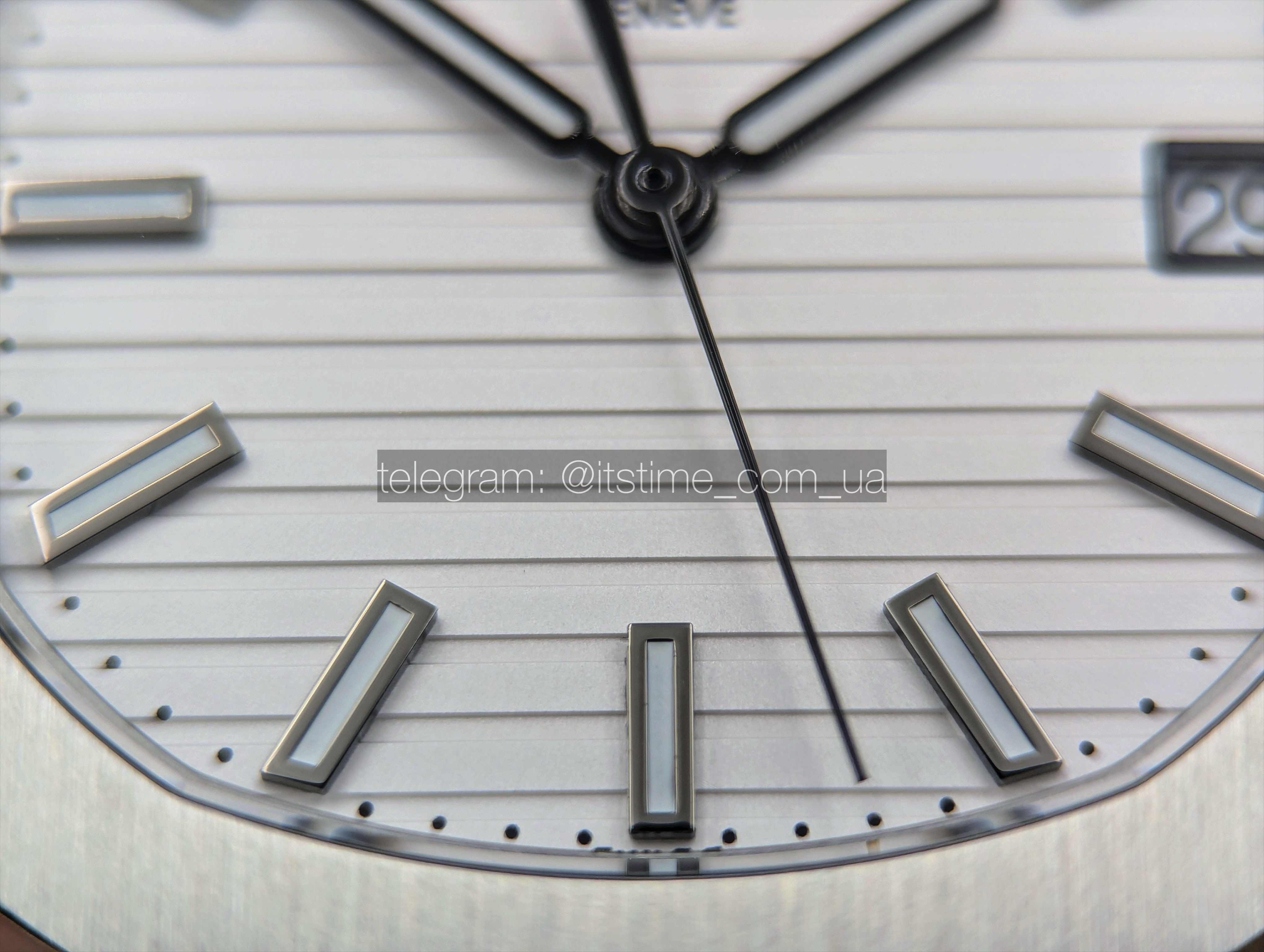 Купити годинник КлонPatek Philippe Nautilus 40 mm Steel White Dial