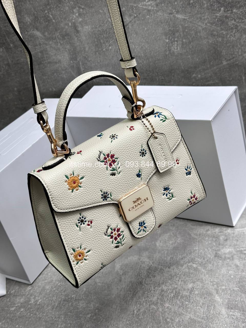Купити модну сумку Coach | Pepper Satchel In White Floral за 500.00 $