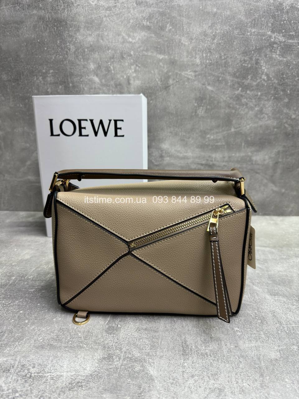 Купити модну сумку Loewe | Small Puzzle Bag in Classic Calfskin